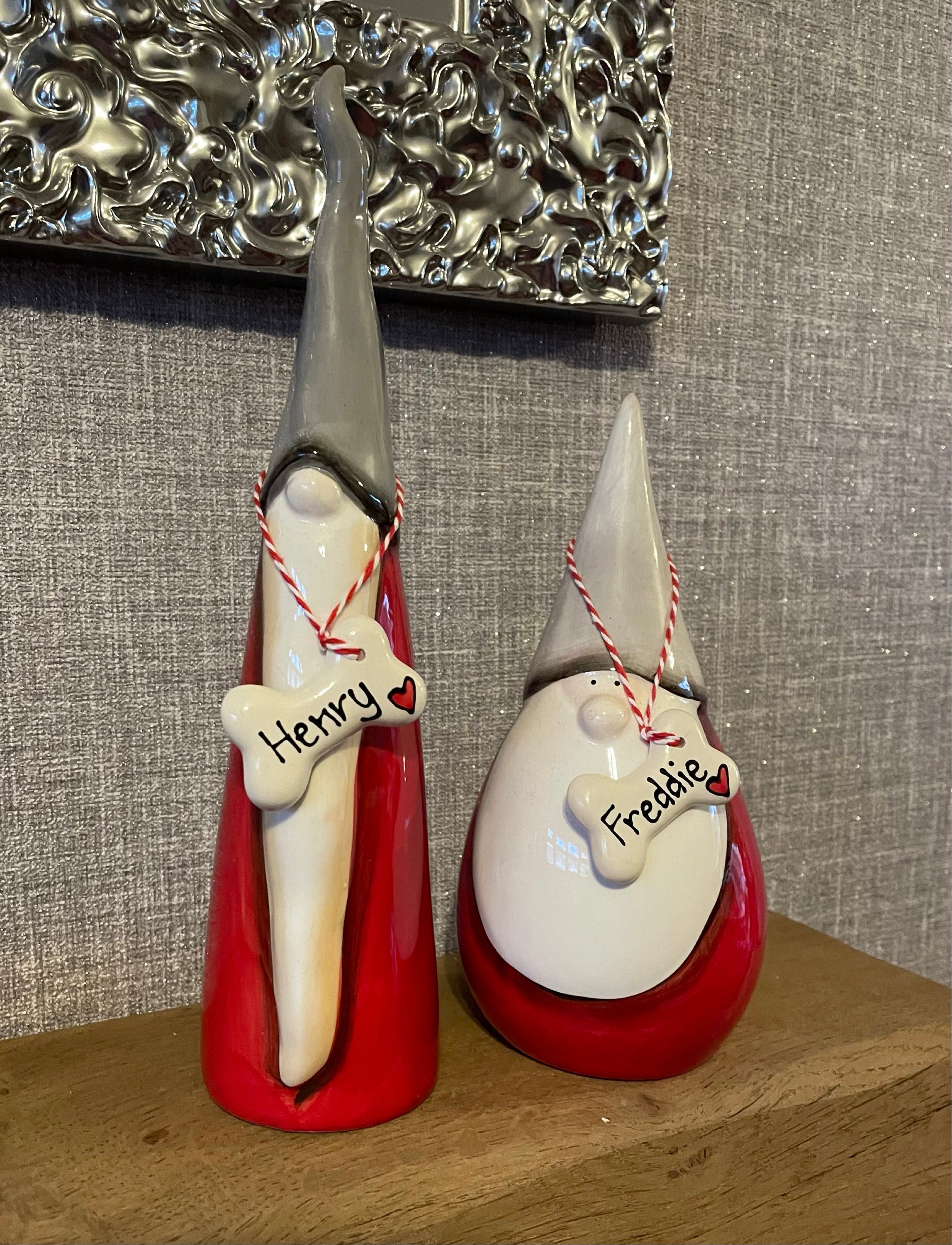 Dog Christmas decoration, personalised Christmas decoration, dog bone hanging decoration, personalised ceramic bone, gift for dogs, Xmas dog