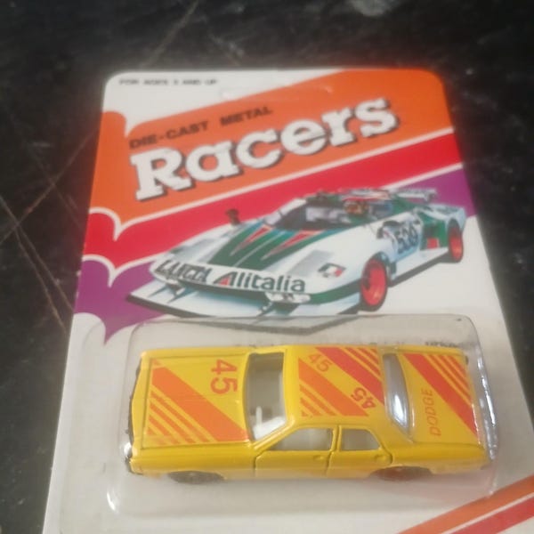 MG A SPORTS CAR ROUGE CORGI TOYS 1/43