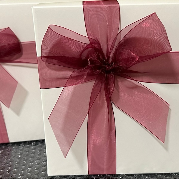NEUTRAL HIJAB GIFT BOX with pin box main image 1