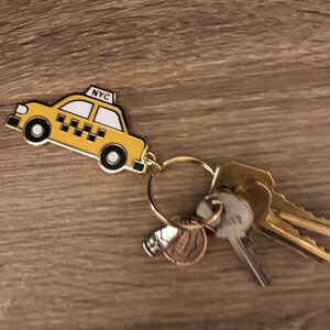NY taxi  hard enamel metal key chain 