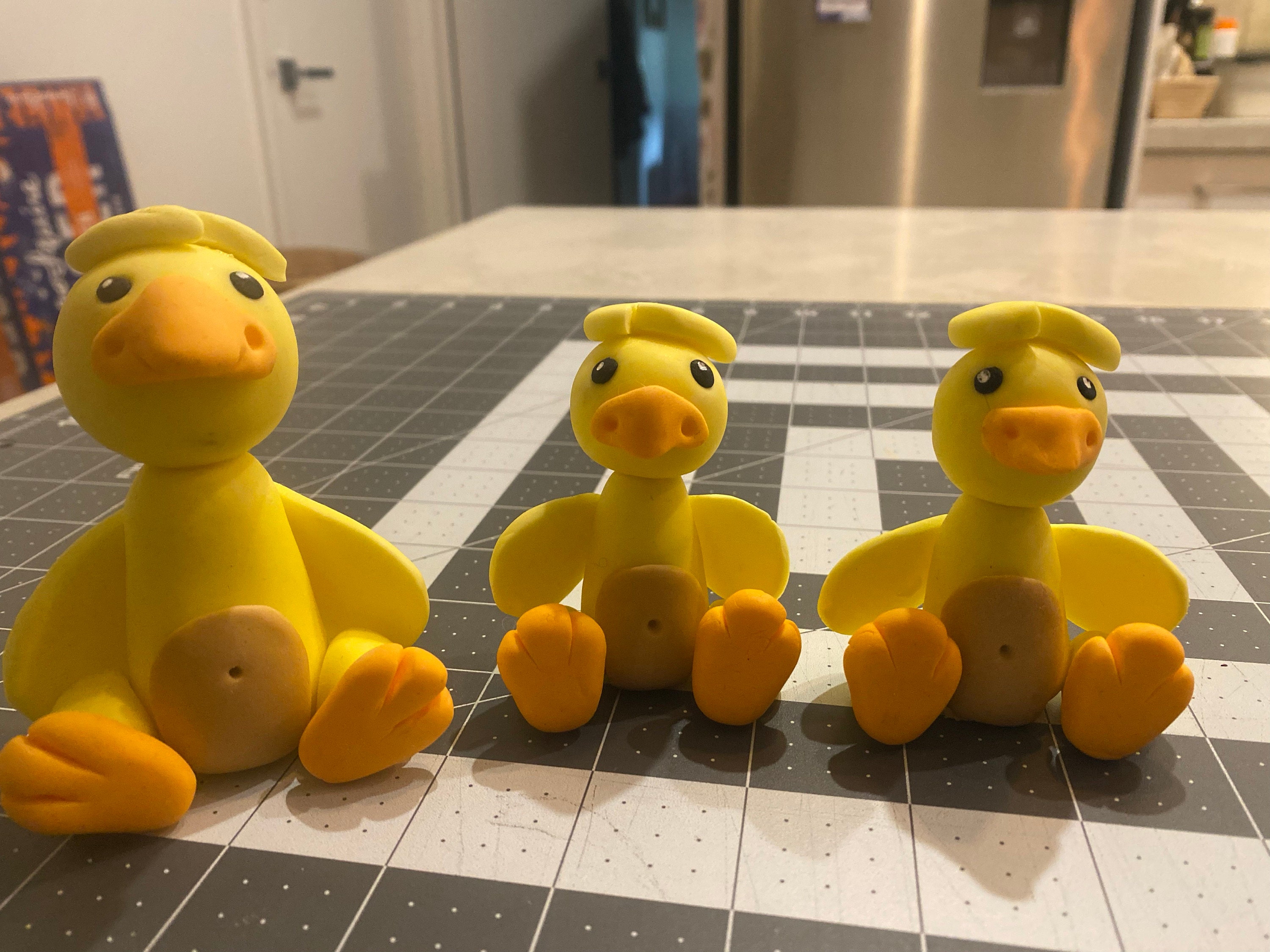 Duck cake topper VIDEO Tutorial with templates