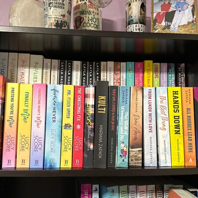 Adjustable Book Risers Shelf Riser for Displaying Two Rows of Books on a Single Shelf ...