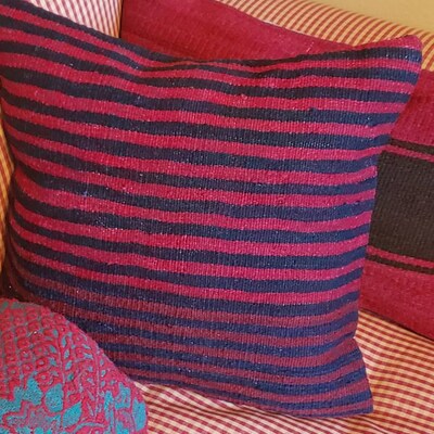 Cushion Khat 3arby main image 1