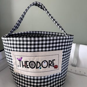 Taylor added a photo of their purchase