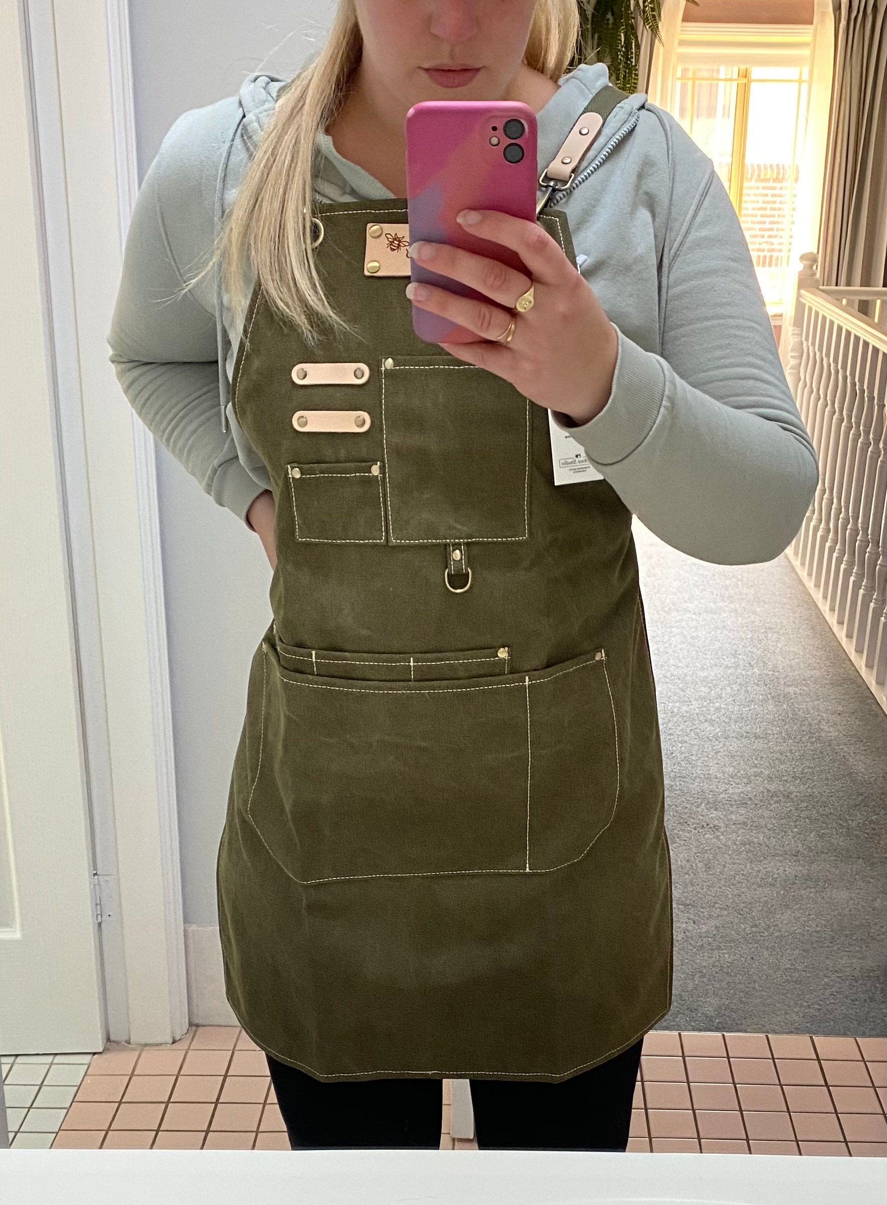 Water Resistant Barber Hairstylist Hair Stylist Hairdresser Canvas Aprons,Best Gifts Work Shop Apron For Women With Pockets