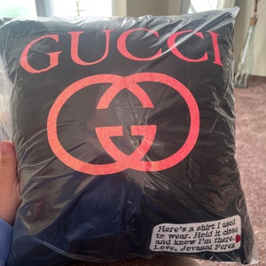 Jeanice added a photo of their purchase