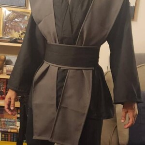スター・ウォーズにインスパイアされたジェダイローブセット。全サイズ