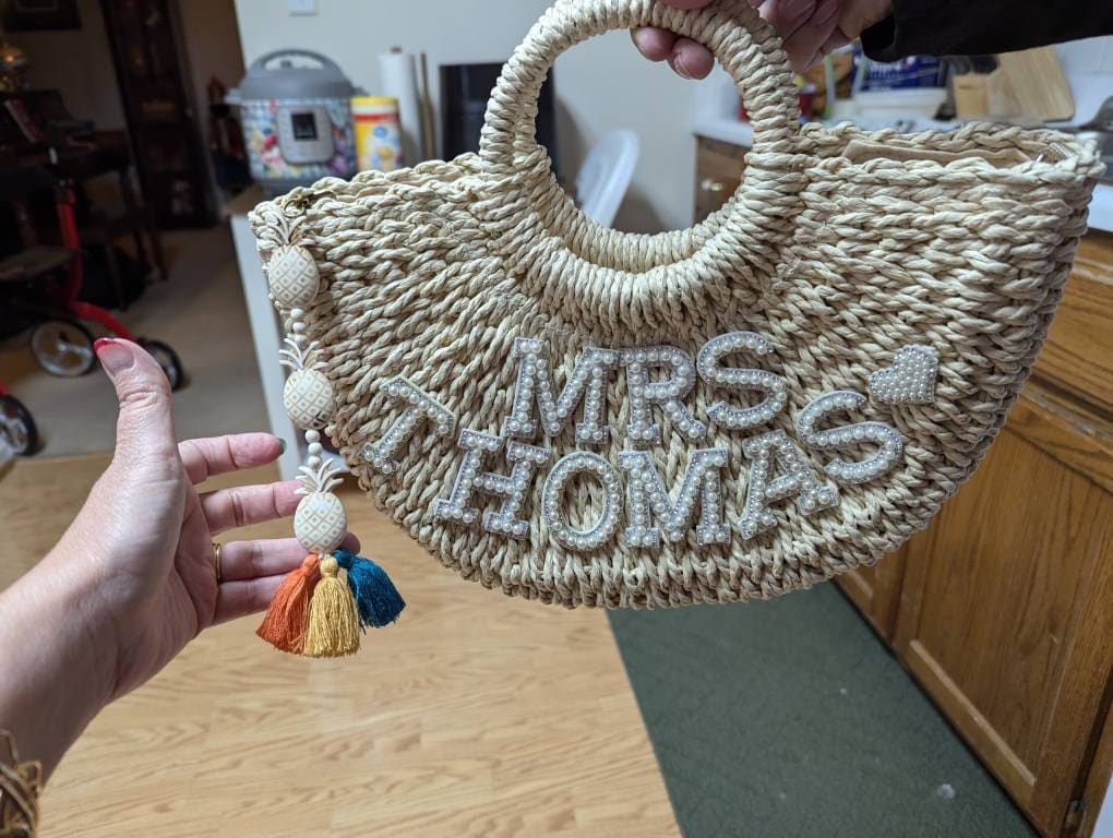 Bridal Pearl Handbag Personalized Gift For Bride Shoulder Straw Bag Beach Bag for Bride Wifey Straw Bag Gift For Wife Custom Bag for Bride