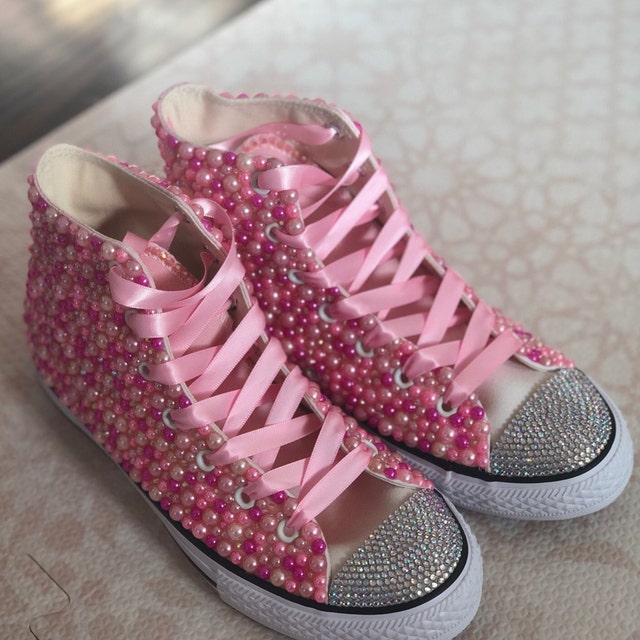 Rosa Perle Converse, Kinder Converse, Kinder benutzerdefinierte hoch oben Converse, Kinder Bling hoch oben Converse, Kid Chucks Converse, Rosa Rosa Perle Converse, Kinder Converse, Kinder benutzerdefinierte hoch oben Converse, Kinder Bling hoch oben Converse, Kid Chucks Converse, Rosa