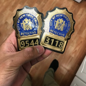 Brooklyn99 にインスパイアされたニューヨーク市警察の刑事バッジ
