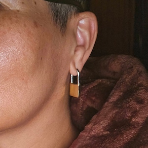 Zoila added a photo of their purchase