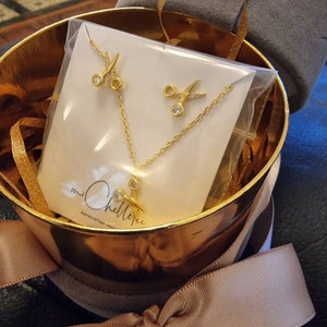 Victoria added a photo of their purchase