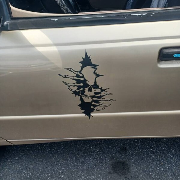 thumbnail image 2 of Skull Vinyl Decal Sticker – Matte Finish For Car, Truck, Laptop, Wall, Window 2 of 5