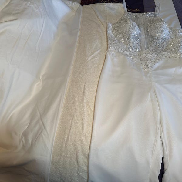 Open Back Mermaid Boho Bridal Gowns For Women Simple Boho V-Neck Wedding Dresses Spaghetti Straps Mermaid Satin Beach Bridal Gown With Train 2024 Ivory 2