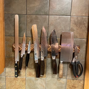 Herringbone Wood Magnetic Knife Holder – Walnut and Cherry – Rockford  Woodcrafts