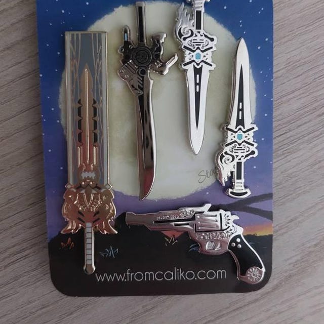ファイナルファンタジーXV (FFXV) 武器エナメルピン - ノクティス