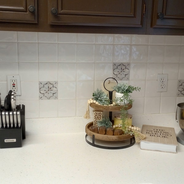 Transform Your Kitchen With DIY Peel and Stick Backsplash- the Classic