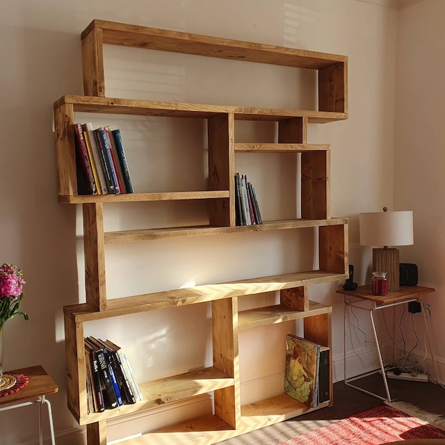 Librería / estantería de madera recuperada muebles de andamio