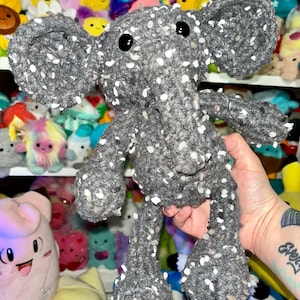 Jakalyn added a photo of their purchase