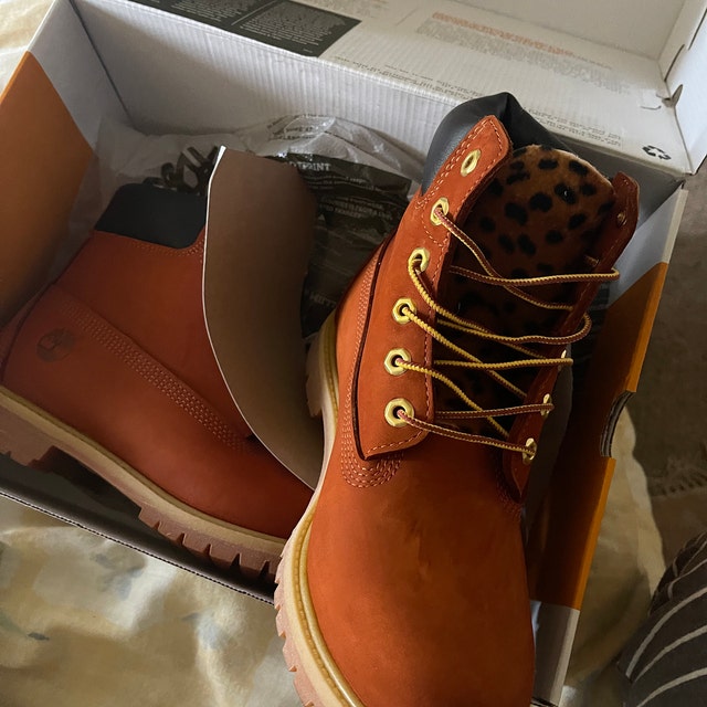 Custom Rust Colored Timberlands put Size in Notes When Ordering