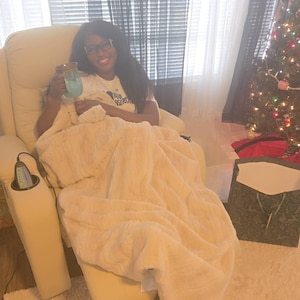 Mariama added a photo of their purchase
