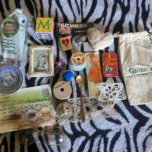 Vintage Junk Drawer Trinkets: Assemblage Art, Collage & Mixed