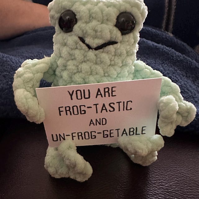 Funny Positive Frogs Mini Crochet Frogs With Positive Affirmations Cards For Inspirational Novelty Gifts And Party Decorations