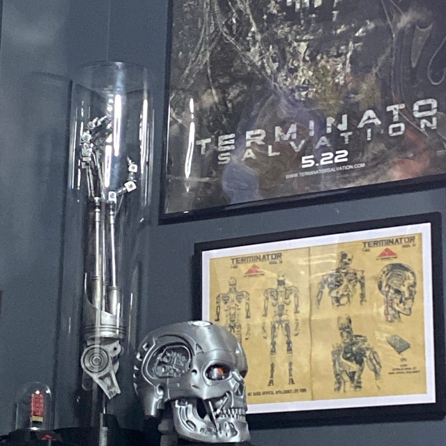 T2ターミネーターT-800エンドスケルトンアームライトアップ
