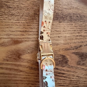 Lyndsi added a photo of their purchase