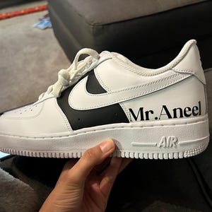 Riya added a photo of their purchase