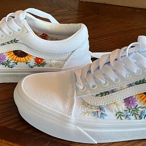 Custom Vans/custom Sneakers Sunflower/embroidered Vans