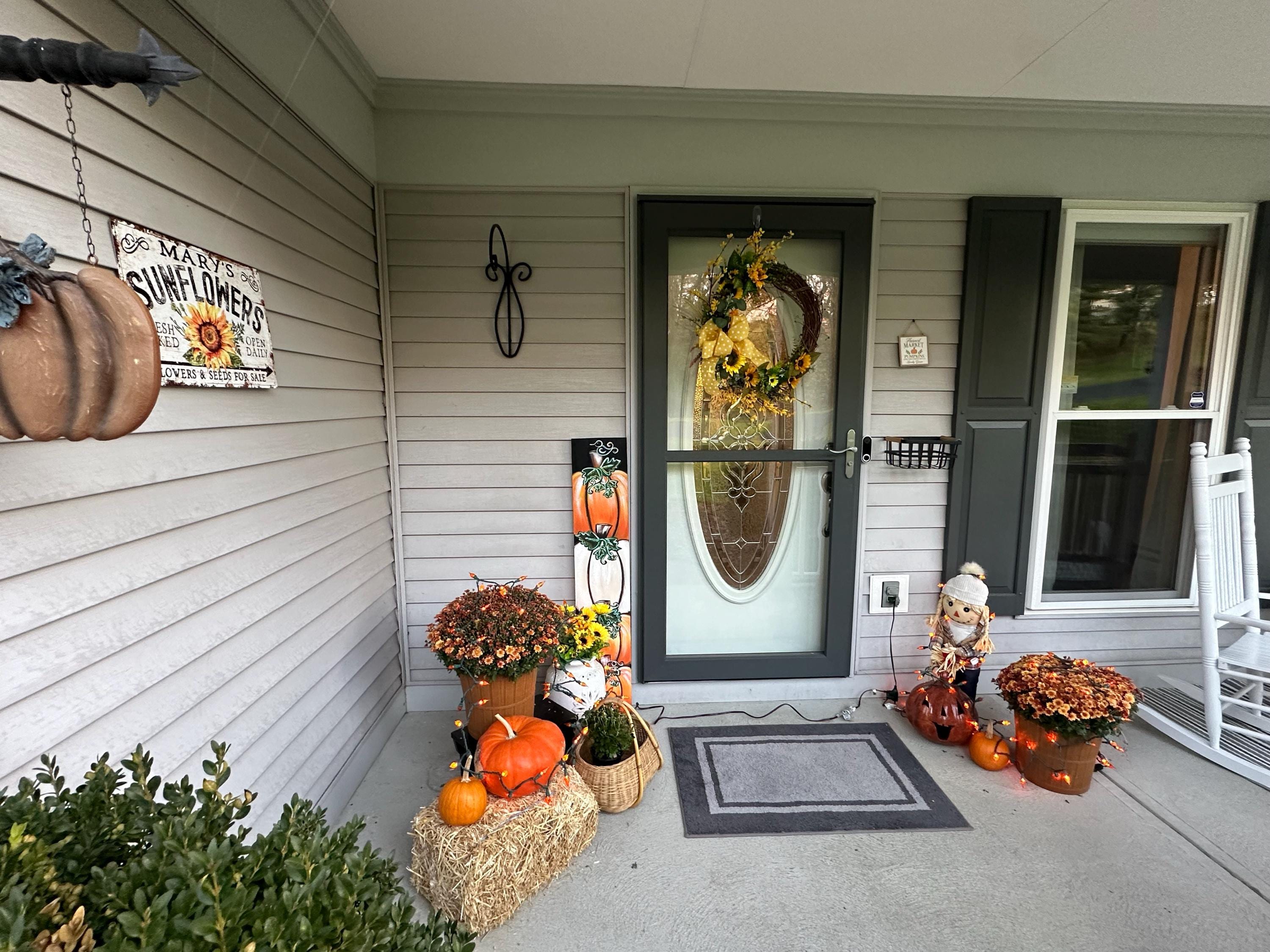 Pumpkin Sign, pumpkin fall sign, fall decor, autumn decor, fall decorations, front porch pumpkin sign, fall sign, pumpkin decor, fall