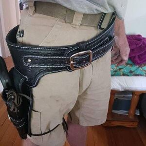 ハンドメイドレザーリボルバーホルスター＆カートリッジベルト