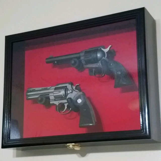 Vetrina Da Parete In Legno Noce Per Pistola O Rivoltella – Espositore Con Vetro E Serratura (18x12x3 Pollici)