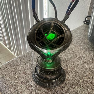 Dr Strange Eye of Agamotto Necklace Doctor Strange in the