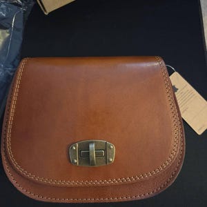 Arianthi added a photo of their purchase