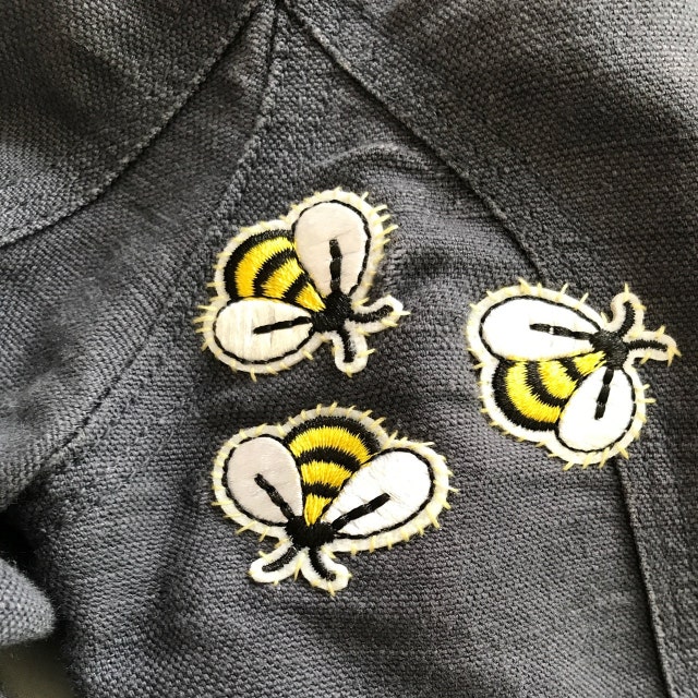 Tiny Bee Iron-on Patch, Bumblebee Badge, Decorative Patch