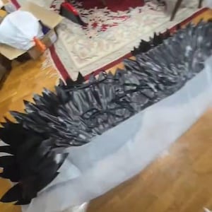 可動式の黒い翼 - 悪魔、堕天使、大人用鳥の翼。コスプレ、ハロウィン