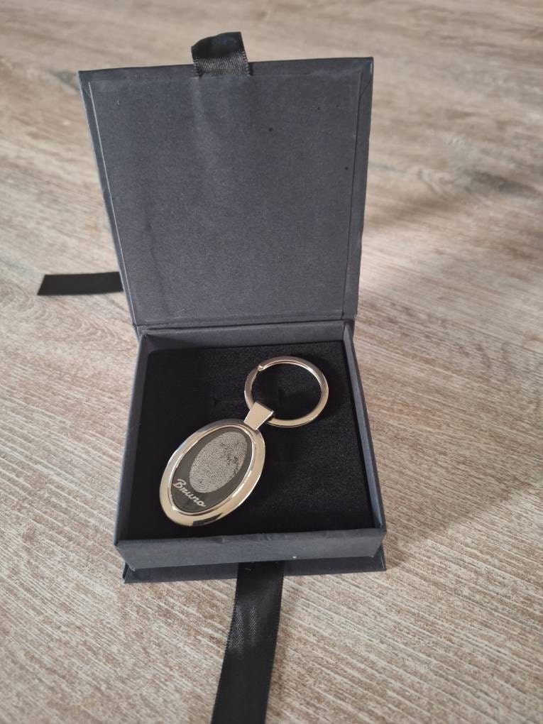 Personalized Name Keychain Custom Handwriting Key chain Engraved Fingerprint Keychain Memorial Keychain Personalized Jewelry