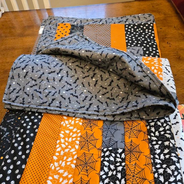 Bone and Chain Quilt Pattern by Basic Greyhalloween Quiltskulls ...