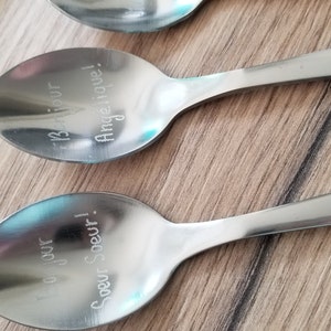 Cuillère Annonce Grossesse Marraine – Idée Cadeau Original & Personnalisé – Surprise Insolite Pour Demande Marraine – Petite Cuillère à Café/Dessert En Acier Inoxydable Avec Coffret Cadeau