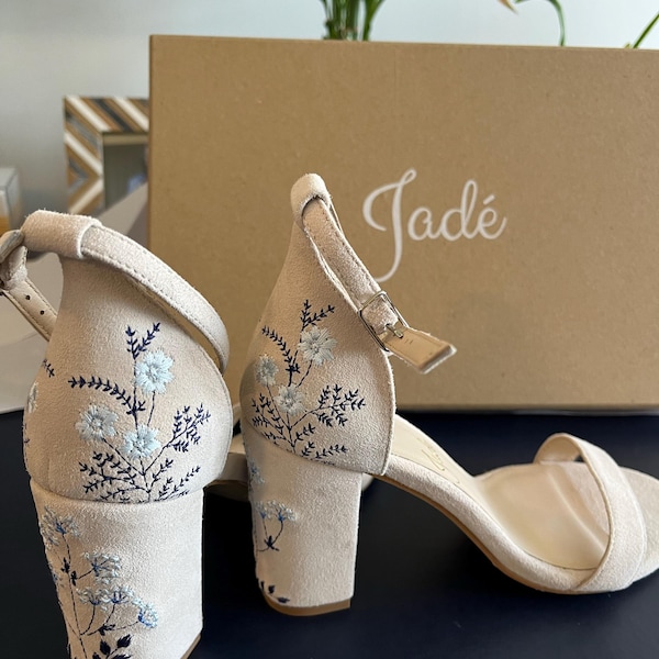 Green Heeled Sandals With Embroidery Details main image 0