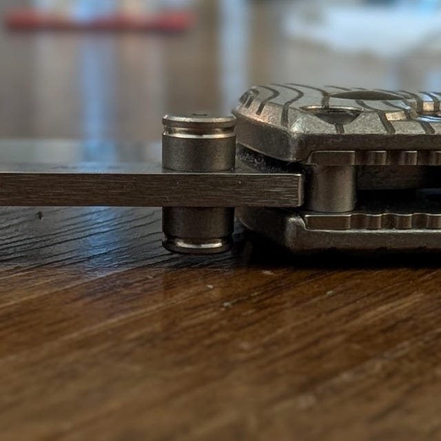 Slotted Titanium Thumbstud Kit for Benchmade Knives - Bugout - 940