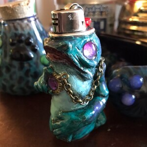 Elizabeth added a photo of their purchase