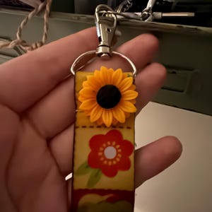 Lorelei added a photo of their purchase