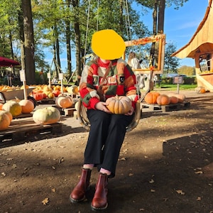 Lina added a photo of their purchase