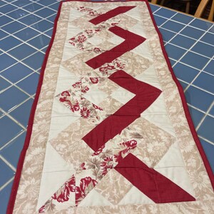 Promenade Collection Climbing Vine Small Floral Daisy White | Etsy