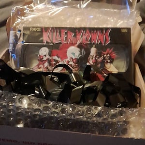 Klowns VHS Lamp, Horror Movie Lamp, Lamp Tapes 80s 90s, Retro VHS Lamp, Halloween Gift, Night Light Lamp, Table Lamp, Pick your own Movie