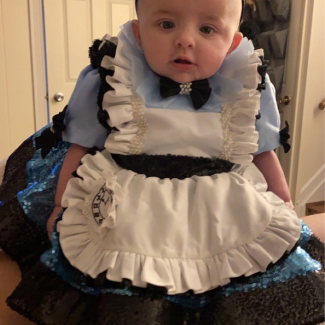 alice in wonderland first birthday dress Alice in Wonderland First Birthday Party Outfit