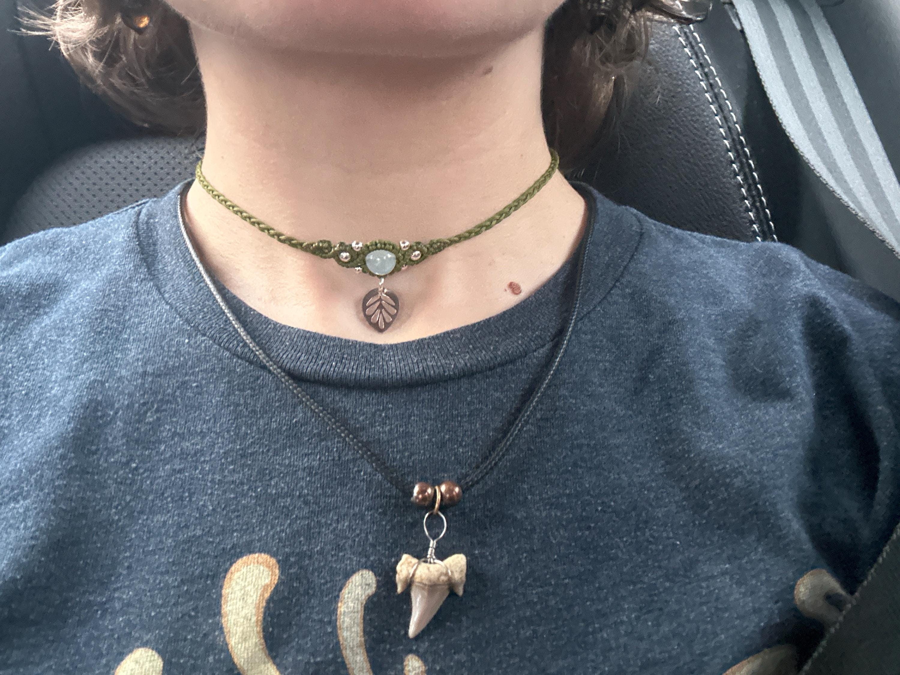Leaf - Healing Crystal Macrame Choker, boho hippie choker necklace, bohemian jewelry, leaf jewelry, customizable choker, elven jewelry